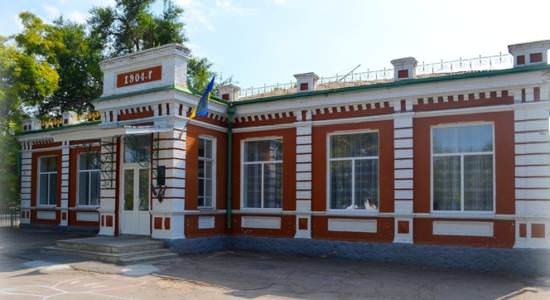 Будівля НВК "Якимівська гімназія" Будівля НВК